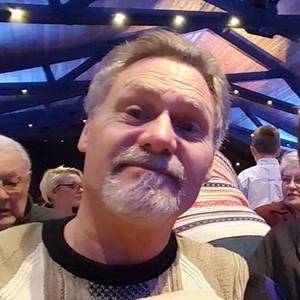 Meet your Posher, Tom